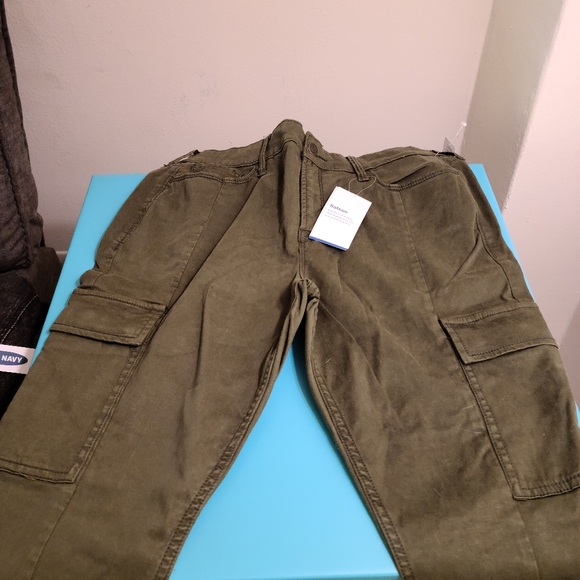 old navy sateen cargo pants